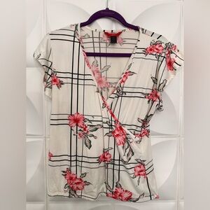 Hot Kiss Floral Plaid Wrap Top - White and Pink